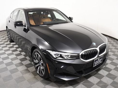 Used 2025 BMW 330i xDrive Sedan w/ Convenience Package AWD/4WD image 9