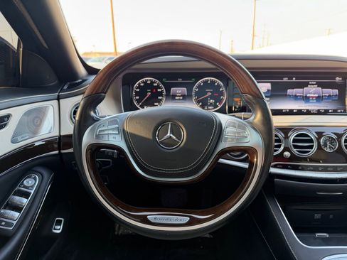 Used 2016 Mercedes-Benz Maybach S 600 image 13