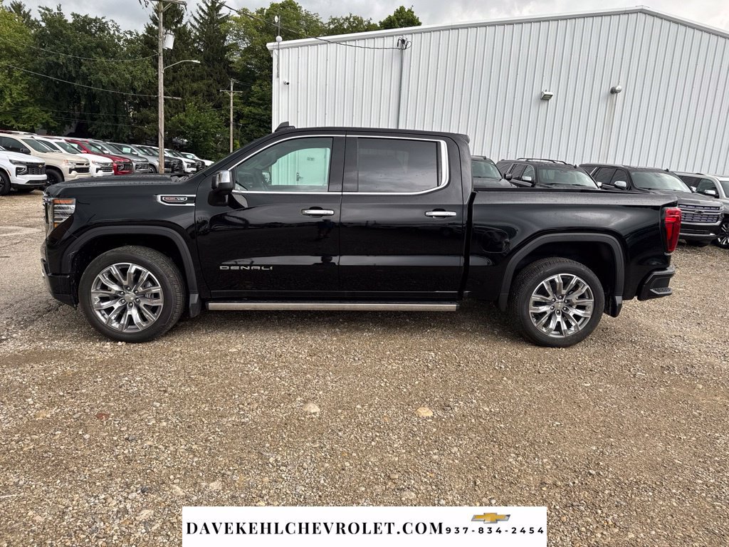 Used 2026 GMC Sierra 1500 Denali w/ Denali Reserve Package AWD/4WD image 3
