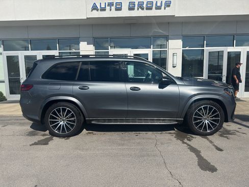 Used 2024 Mercedes-Benz GLS 450 4MATIC image 2