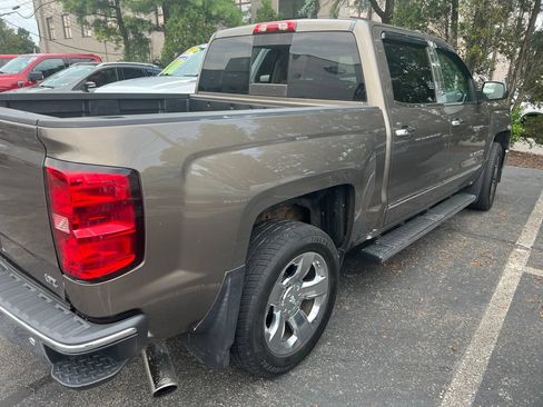 Used 2014 Chevrolet Silverado 1500 LTZ Z71 w/ LTZ Plus Package AWD/4WD image 7