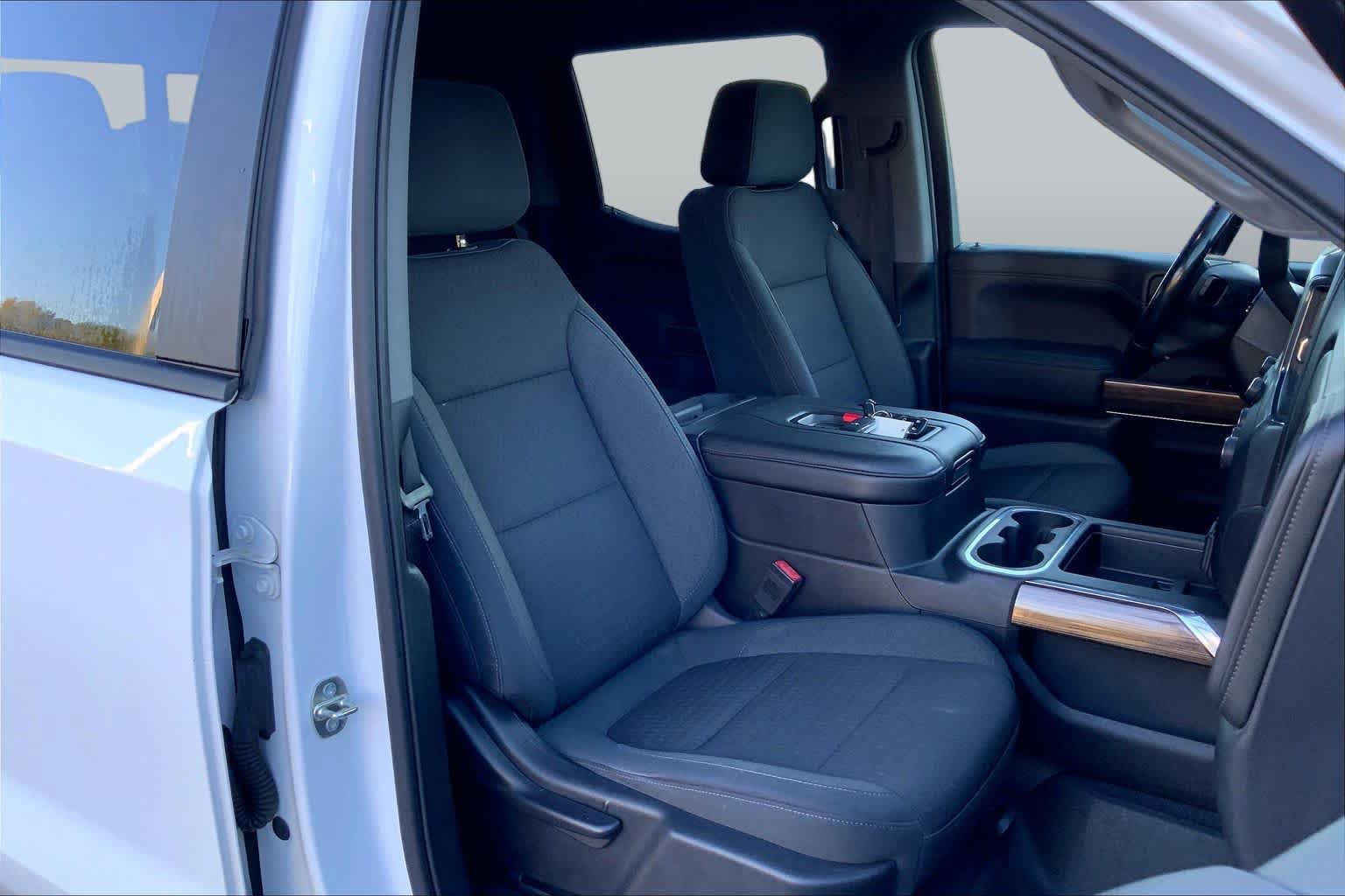 Used 2019 Chevrolet Silverado 1500 RST AWD/4WD image 8
