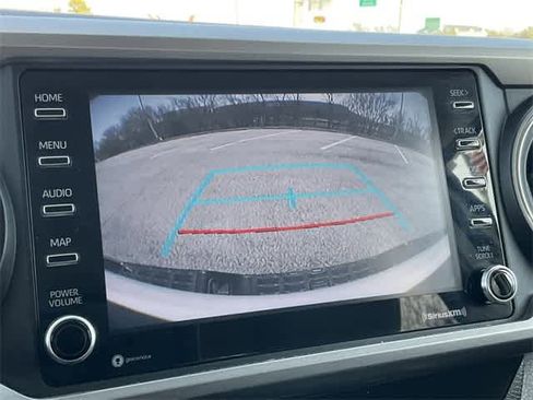 Used 2020 Toyota Tacoma SR5 image 21