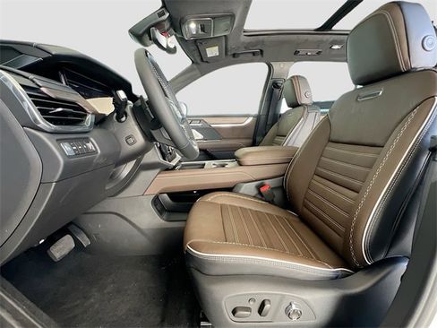 New 2026 GMC Acadia Denali Ultimate image 15