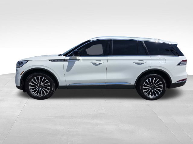 Used 2022 Lincoln Aviator Reserve w/ Equipment Group 201A AWD/4WD image 4