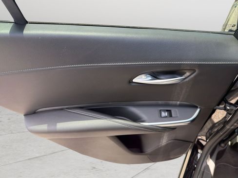 Used 2024 Cadillac XT4 Premium Luxury FWD image 35