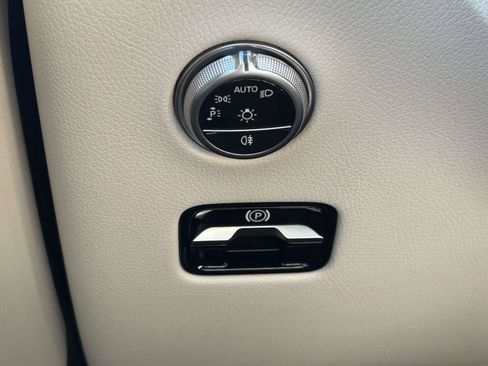 New 2027 Mercedes-Benz GLC 300 image 23