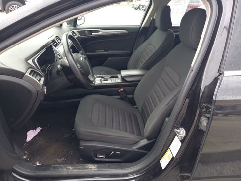 Used 2020 Ford Fusion SE image 20