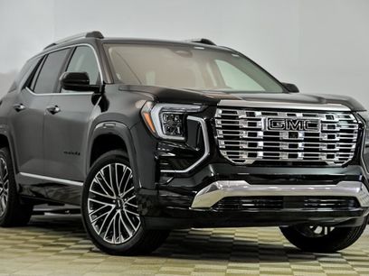 New 2026 GMC Terrain Denali w/ LPO, Black Badging Package