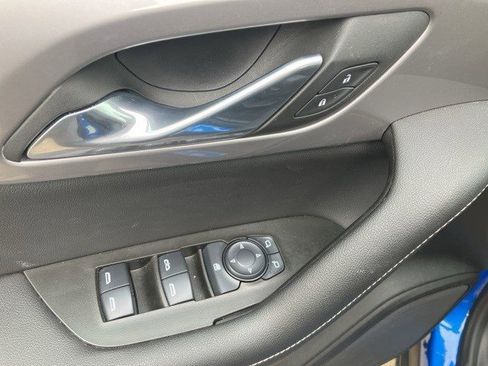 Used 2024 Chevrolet Blazer LT image 10