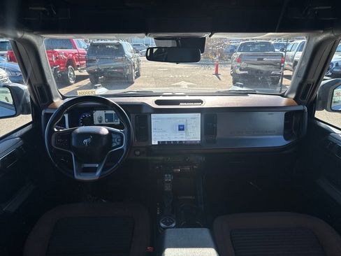 Used 2022 Ford Bronco Outer Banks image 12