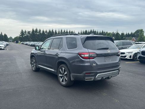 Used 2025 Honda Pilot Elite image 6
