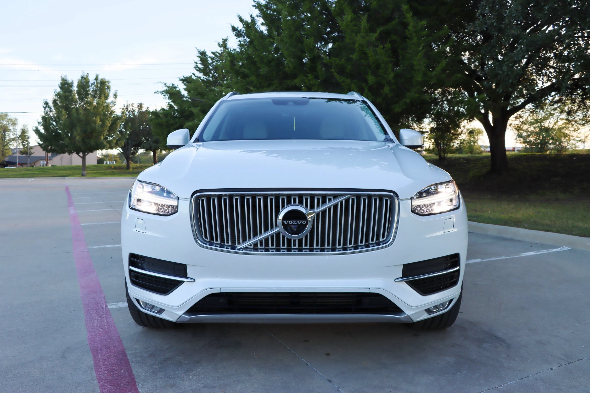 Used 2019 Volvo XC90 T6 Inscription w/ Luxury Package AWD/4WD image 2