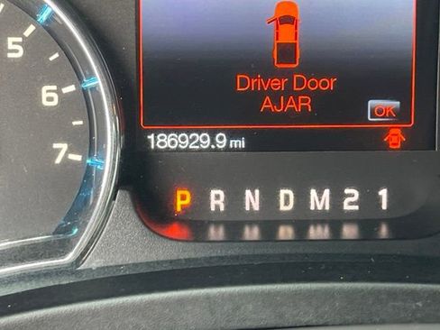 Used 2013 Ford F150 XLT w/ Luxury Equipment Group image 15