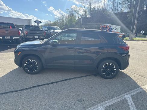 Used 2021 Chevrolet TrailBlazer LT w/ Driver Confidence Package image 5
