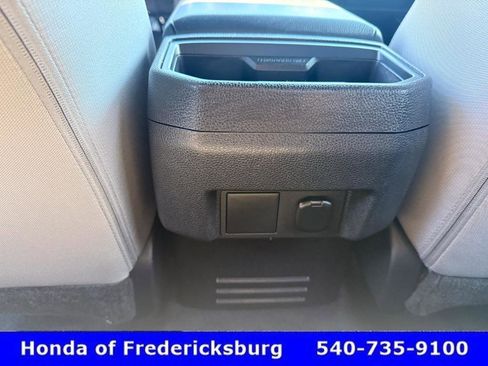 Used 2025 Toyota Tacoma SR5 image 34