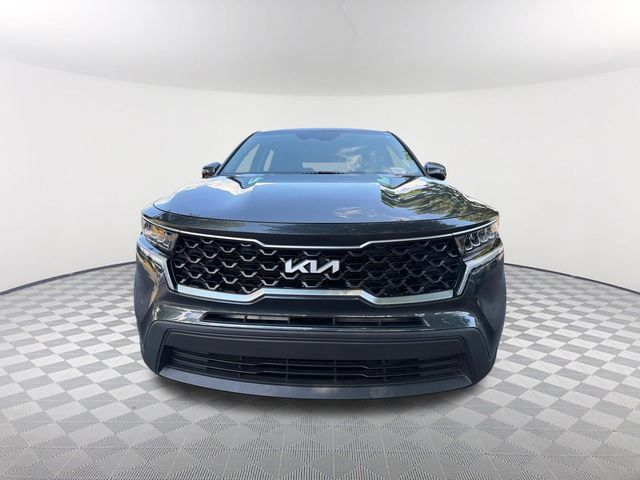Used 2023 Kia Sorento LX FWD image 2