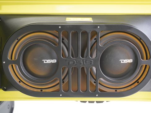 Used 2024 Jeep Wrangler Unlimited Rubicon w/ XTREMEE 35" Tire Package image 31