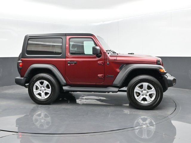 Used 2021 Jeep Wrangler Sport AWD/4WD image 9