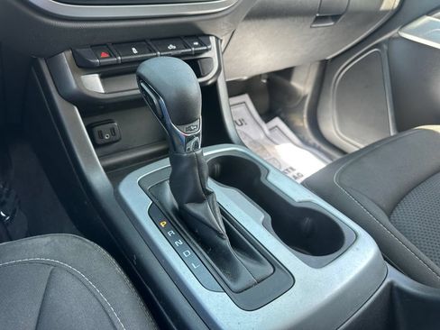 Used 2022 Chevrolet Colorado LT w/ LT Convenience Package AWD/4WD image 20