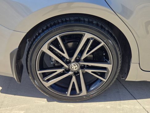 Used 2025 Toyota Camry XSE FWD image 27