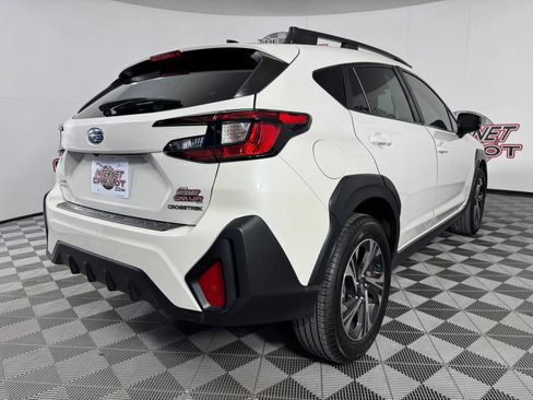 Used 2024 Subaru Crosstrek 2.0i Premium AWD/4WD image 31