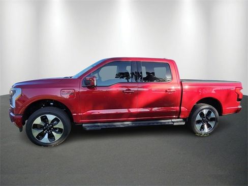 Used 2022 Ford F150 Lightning Platinum image 2