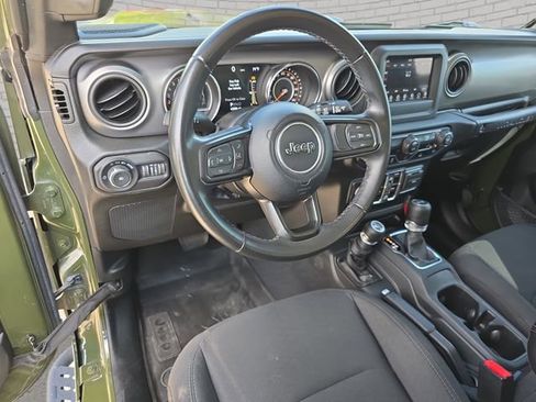 Used 2022 Jeep Wrangler Unlimited Sport AWD/4WD image 16