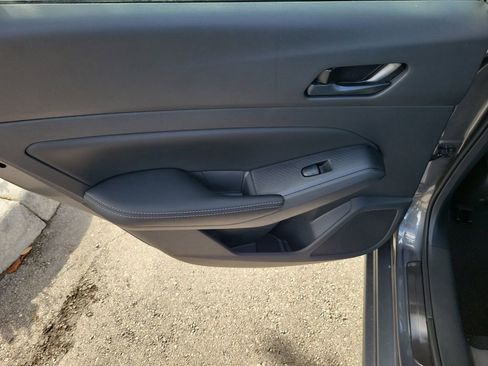 Used 2025 Nissan Altima 2.5 SV w/ SV Special Edition Package image 11