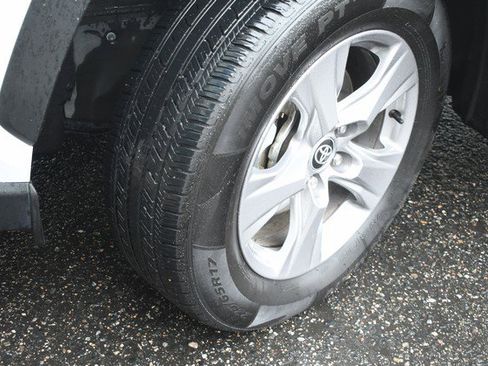 Certified 2025 Toyota RAV4 XLE AWD/4WD image 11