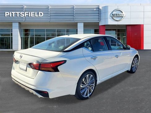 New 2025 Nissan Altima 2.5 SL image 3