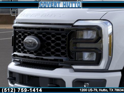 New 2026 Ford F250 Lariat w/ Black Appearance Package image 17
