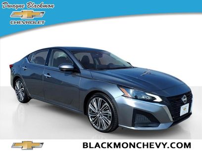 Used 2023 Nissan Altima 2.5 SL