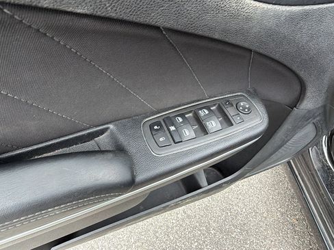 Used 2022 Dodge Charger SXT w/ Driver Convenience Group RWD image 15