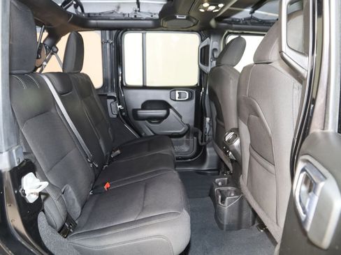 Used 2022 Jeep Wrangler Unlimited Sport image 13