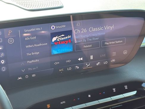 Used 2026 Buick Enclave Sport Touring w/ Power Package FWD image 21