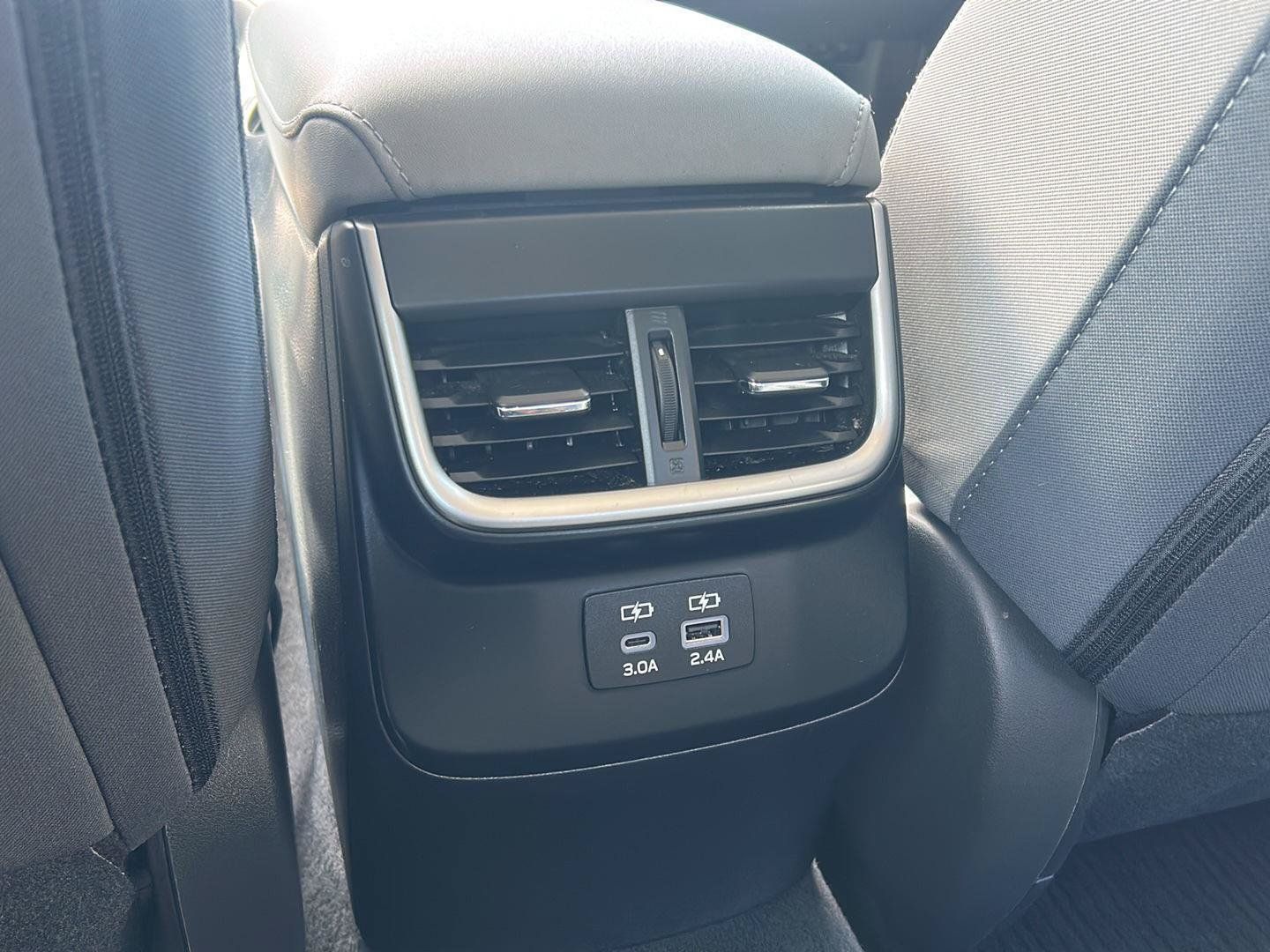 Used 2024 Subaru Legacy Premium AWD/4WD image 18