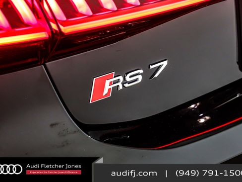 New 2025 Audi RS 7 Performance image 9