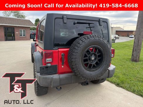 Used 2015 Jeep Wrangler Unlimited Sport w/ Quick Order Package 24S AWD/4WD image 3
