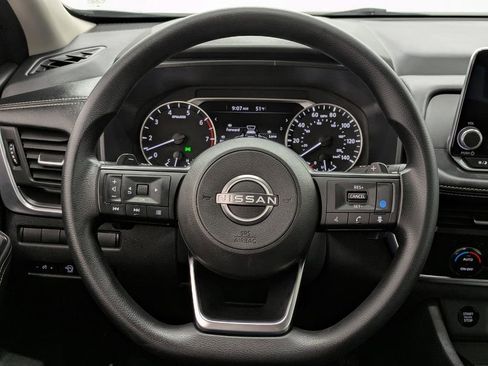 Used 2024 Nissan Rogue SV AWD/4WD image 27