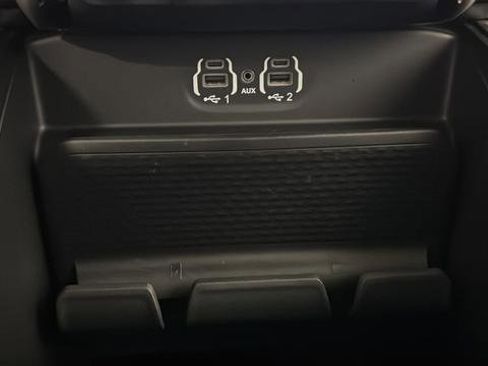 Used 2022 RAM 2500 Laramie AWD/4WD image 32