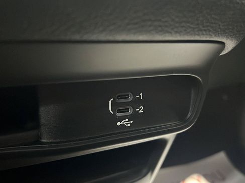 New 2026 Chrysler Pacifica Select FWD image 24
