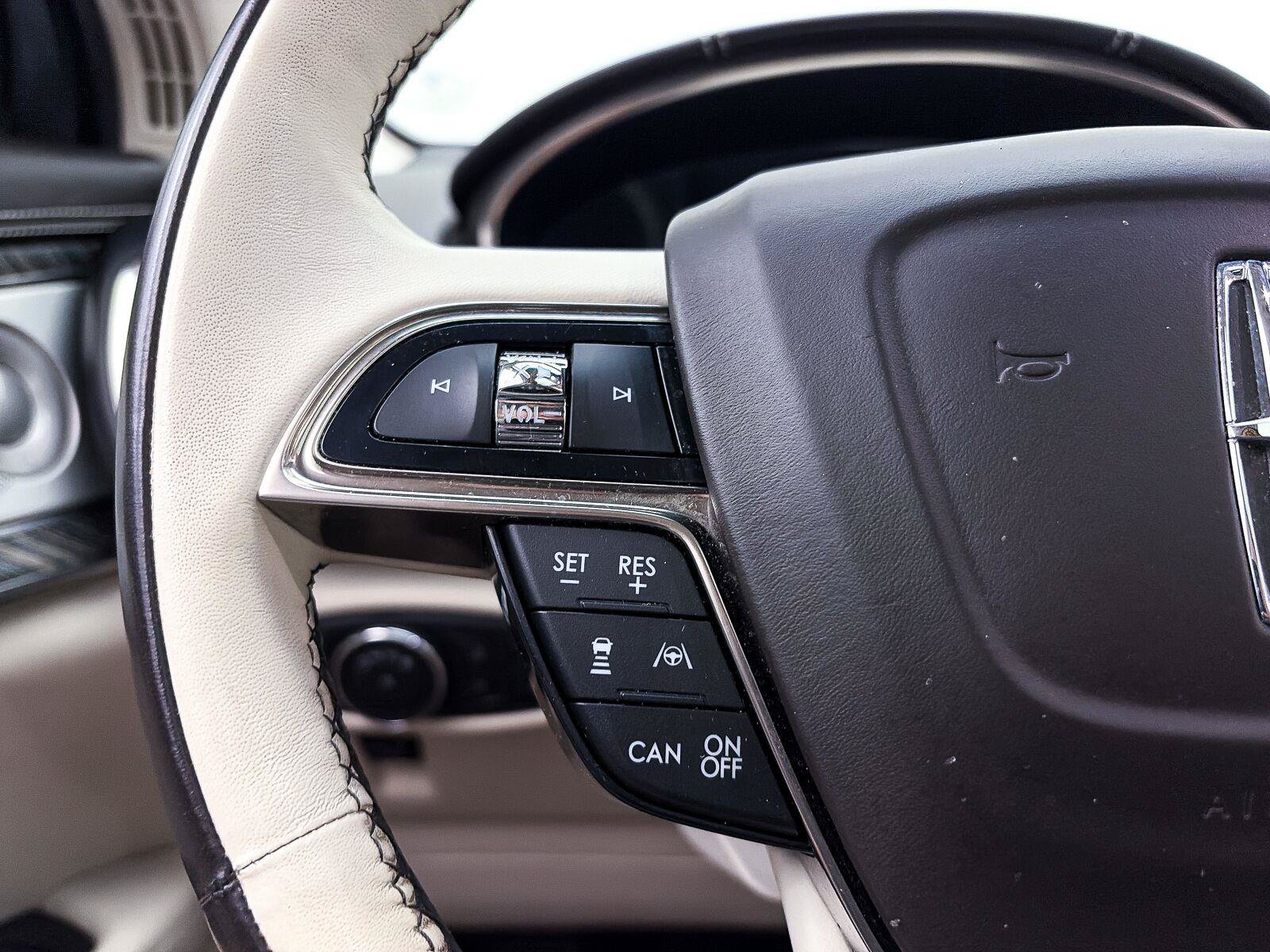Used 2019 Lincoln Nautilus Black Label AWD/4WD image 32