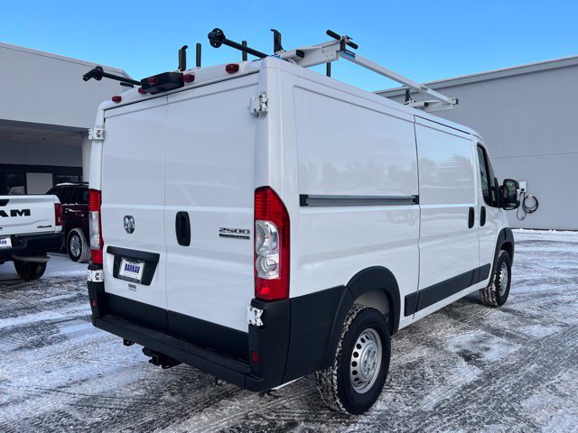 Used 2025 RAM ProMaster 2500 FWD image 3