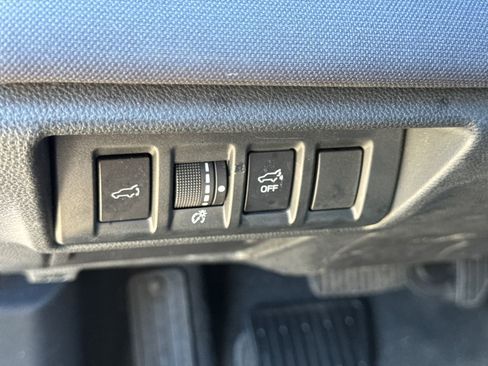 Certified 2022 Subaru Outback Premium image 17