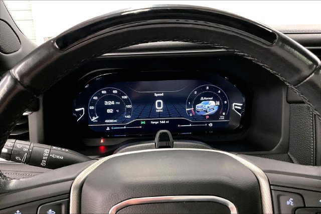Used 2023 GMC Yukon XL Denali w/ Advanced Technology Package AWD/4WD image 30