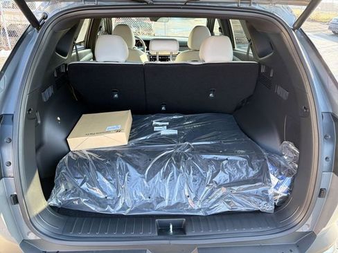 New 2025 Hyundai Tucson Limited image 23