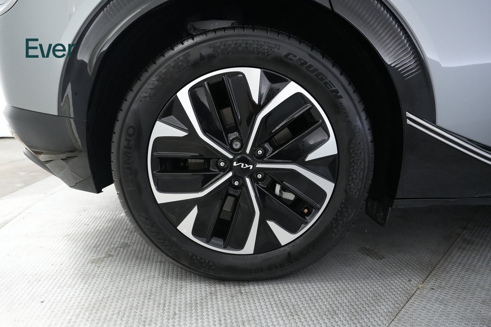 Used 2024 Kia EV6 Wind RWD image 21