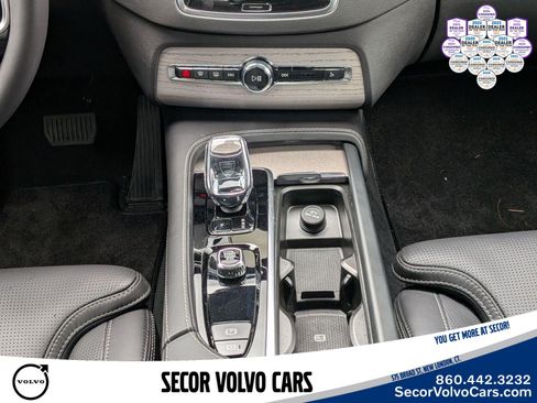 Certified 2024 Volvo XC90 T8 Ultimate AWD/4WD image 16