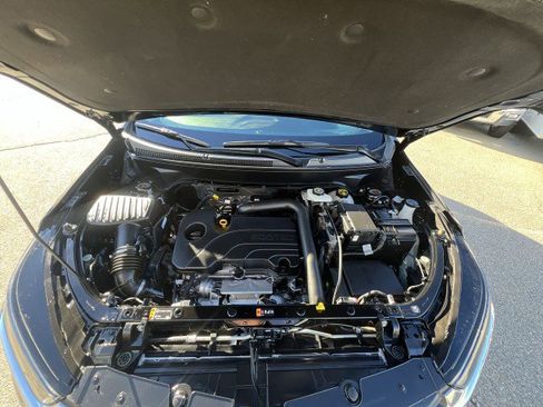 Used 2024 Chevrolet Equinox LS image 29